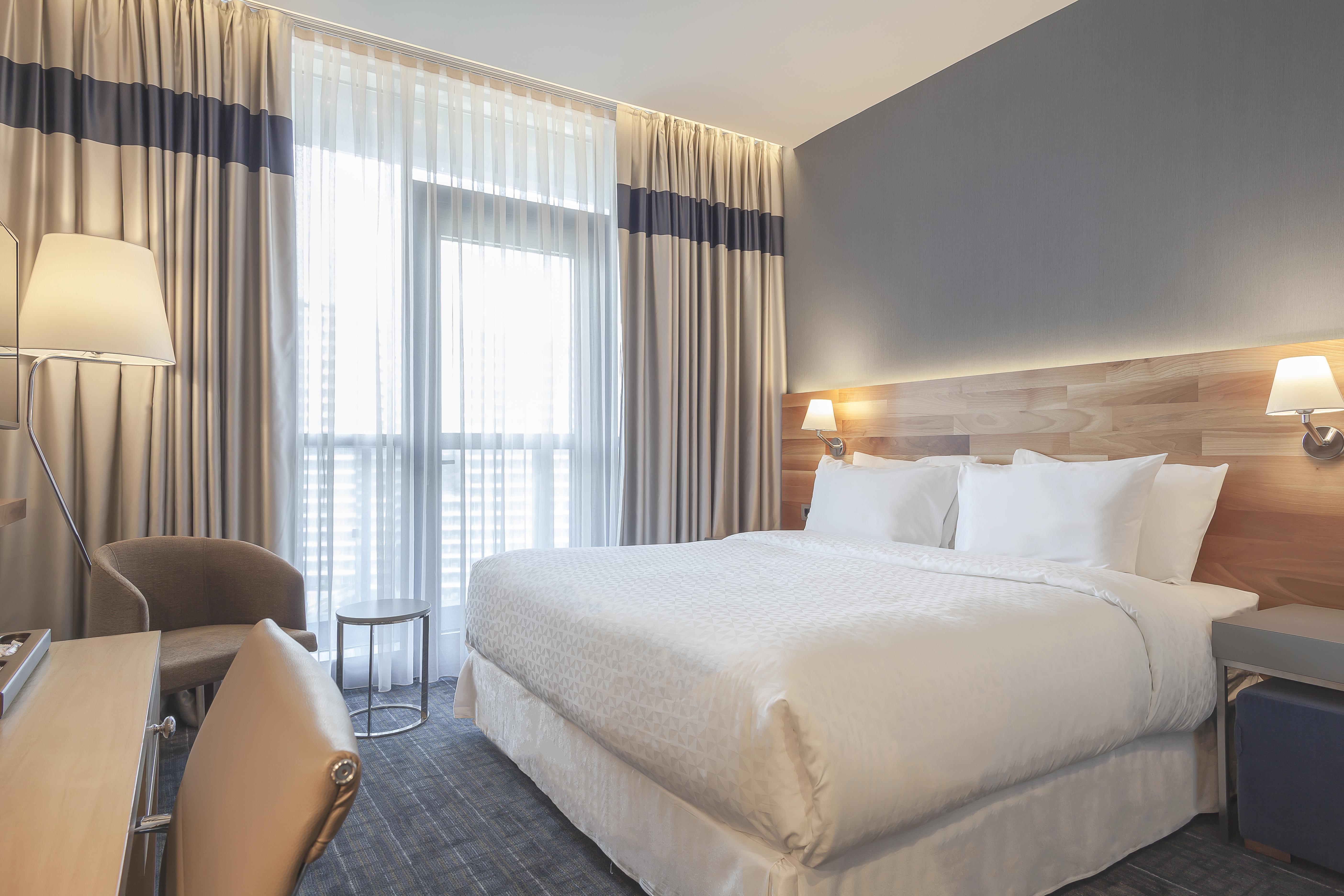 Rooms for ever. Ever Hotel Europe Стамбул. Отель Europe 182 Rooms. Багджилар район Стамбула гостиница. Отель Европа Ростов-на-Дону.